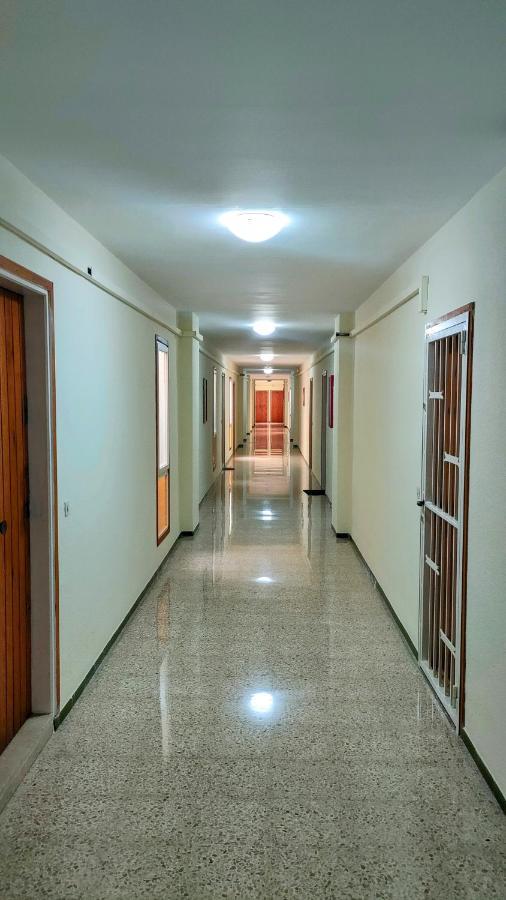 Summer Breeze Apartment إمبوريابرافا المظهر الخارجي الصورة