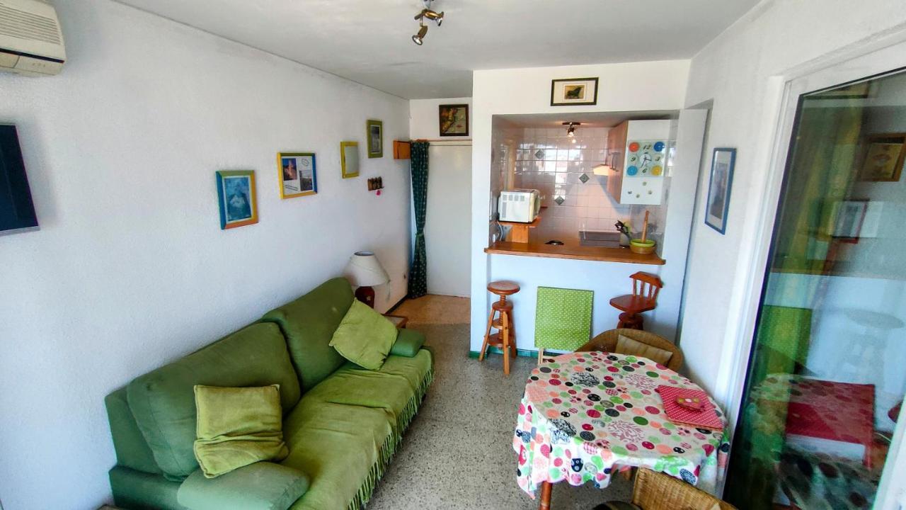 Summer Breeze Apartment إمبوريابرافا المظهر الخارجي الصورة