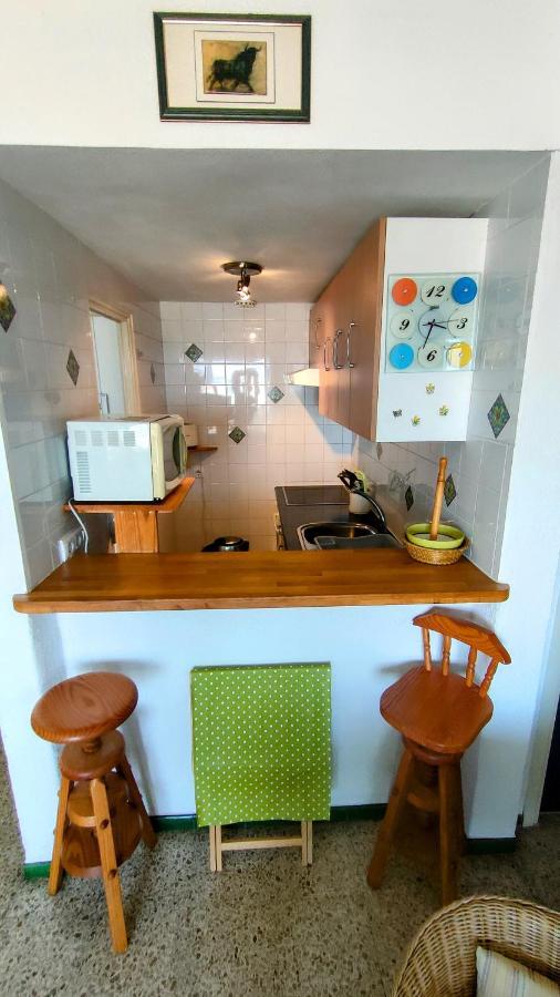 Summer Breeze Apartment إمبوريابرافا المظهر الخارجي الصورة